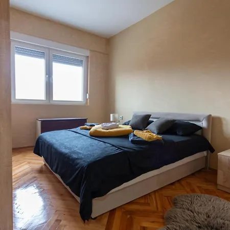 Apartment Fenix1 *