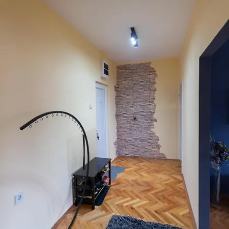 Fenix1 Apartment