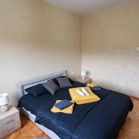 Fenix1 Apartment *